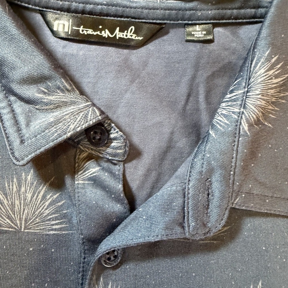 TravisMathew Polo Shirt Mens L Blue Agave Print Short Sleeve Performance EUC - Picture 2 of 9